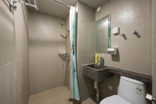 WESU Weisu Executive Apartment Shenzhen Shenda Metro Store — Photo 5