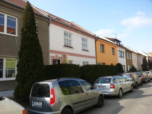 ทางเข้า, Pension U Dolezalu in ซิเดนิเซ