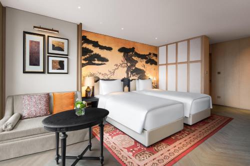 Deluxe Double Room with Bath room in Mumian Chengdu
