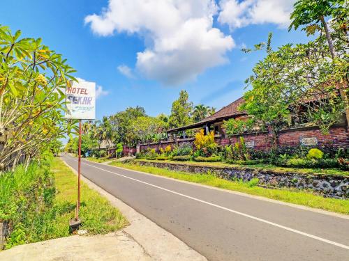 Exterior view, Hotel O Sekar Jagat Near Pantai Baluk Rening in Negara