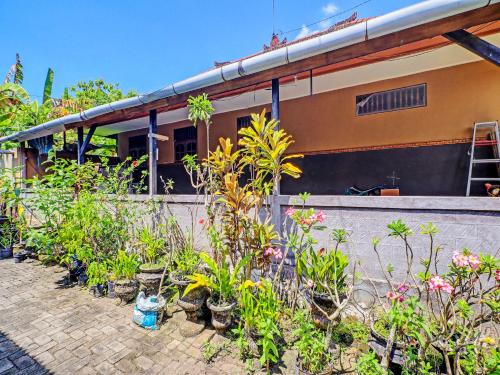 Garden, Hotel O Sekar Jagat Near Pantai Baluk Rening in Negara