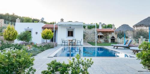 Zeus's Daughtes Villas - image 6