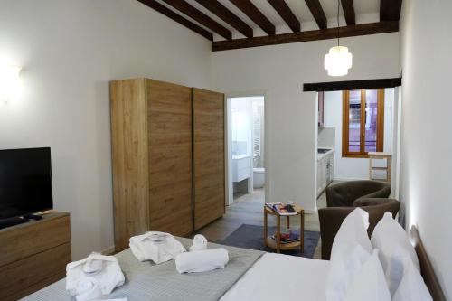 Standard Apartment image 2