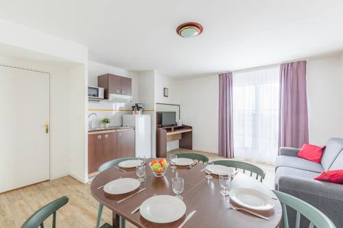 Appart'City Brest - image 8