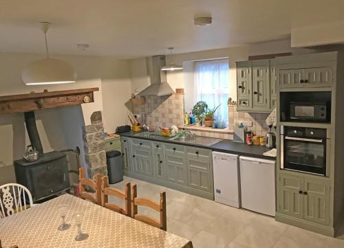 Rowan House Holiday Home - image 3