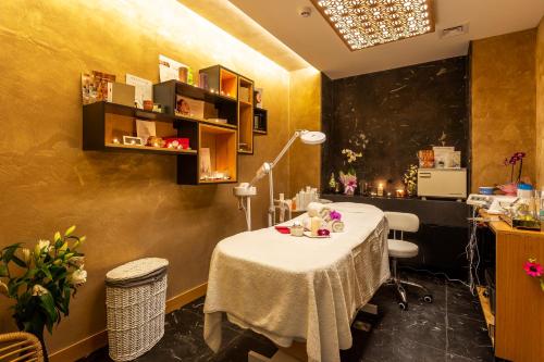 Perelik Hotel - image 10
