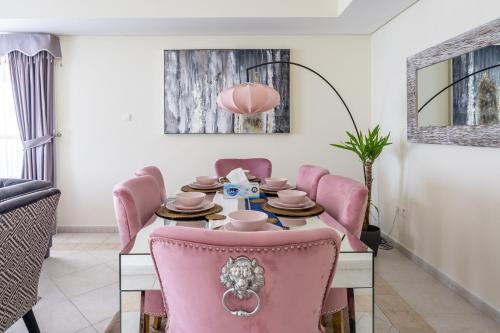Veer Apartments - 82nd Floor Princess Tower - Palm View, Dubai (photo 3)