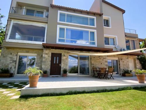 Mountain & Sea view country villa near Heraklion