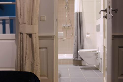 Amsterdam Canal Suites, Amsterdam (photo 2)