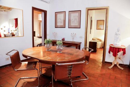 Decor Inspiration Apartment, Рим (фото 4)