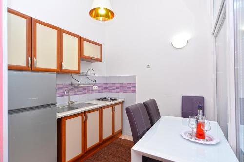 Apartment image 7