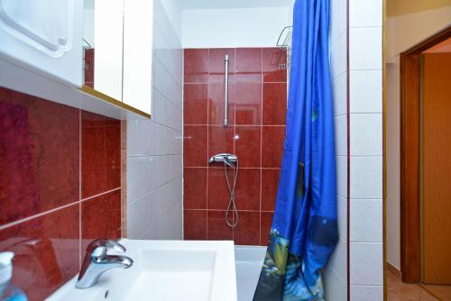Two-Bedroom Apartment image 4