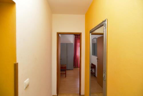 Apartment room in Apartments Zlata 2222