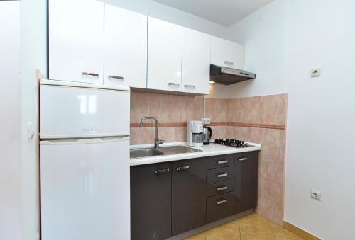 Apartment image 5