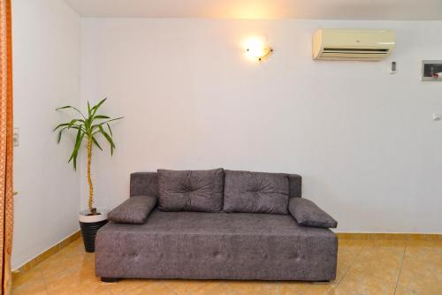 Apartment image 2
