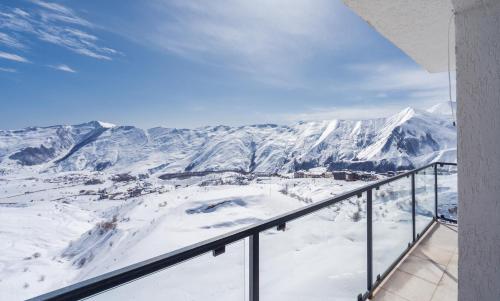 景色, New Gudauri Twins in グダウリ