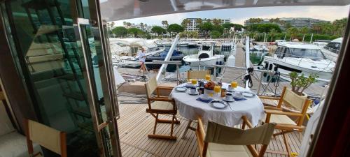 Yacht Charter Nice Cannes Antibes, Nice (fotografie 10)