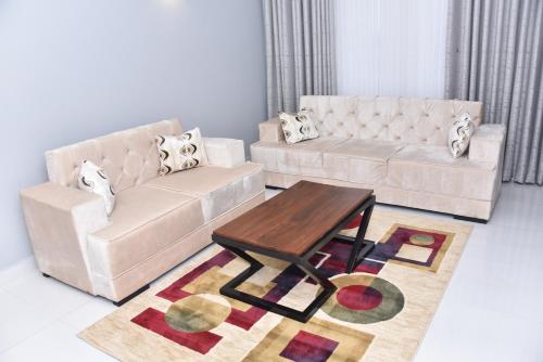 KING'S CONFERENCE CENTRE in บูจุมบูรา