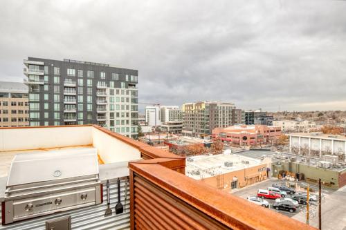 Létesítmények, Cherry Creek studio w wd lounge nr 2nd Ave DEN-291 in Cherry Creek