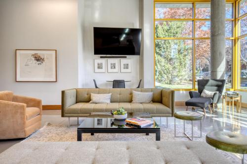 Létesítmények, Cherry Creek studio w wd lounge nr 2nd Ave DEN-291 in Cherry Creek