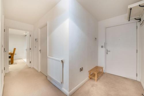 Luxury 2 Bedroom Apartment, Balcony View, Holland Park, Notting Hill, Chelsea, Complimentary Fast WiFi, Tea & Coffee, Londýn (fotografie 10)