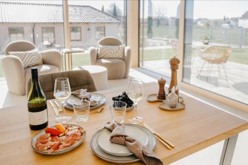 Iekārtas, Weinberg Chalets in Malsch (Baden-Wurttemberg)