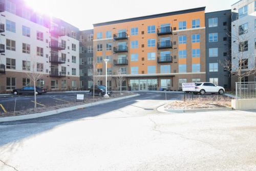 บริการและสิ่งอำนวยความสะดวก, Arlington Heights 1BR w Gym Lounge nr Metra CHI-592 in อาร์ลิงตัน ไฮทส์ (IL)