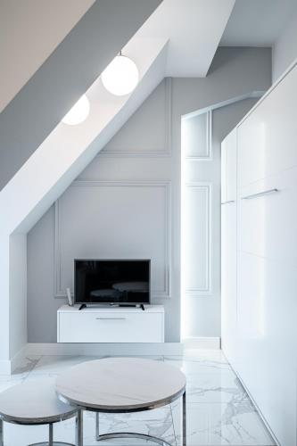 Deluxe Studio image 4