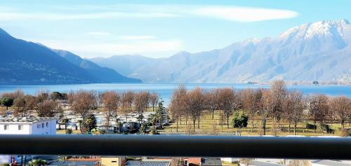  Der Beste Seeblick Im Tessin in Tenero