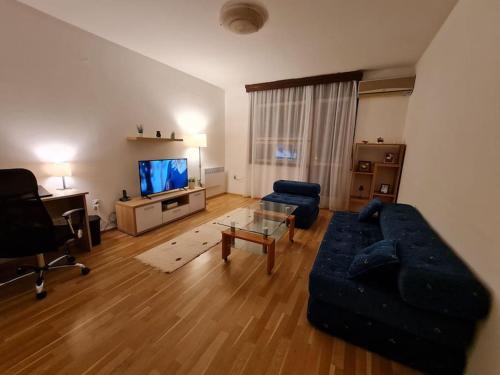 One-Bedroom Apartment with Terrace