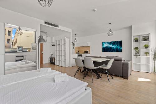 LAM Waves - AC - TERRACE, Bratislava