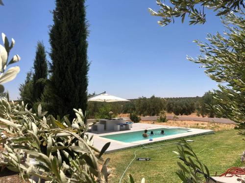 Cheerful 2-bedroom Villa with pool in Kairouan