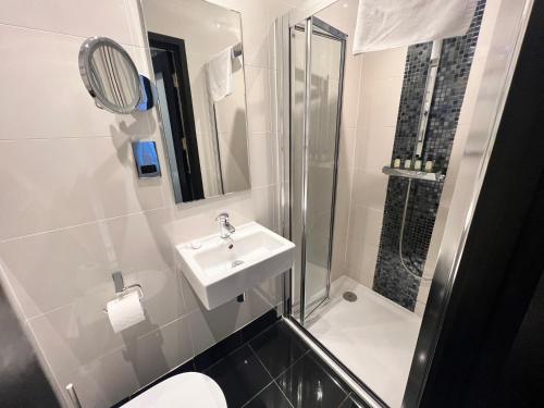 Great St Helene Hotel