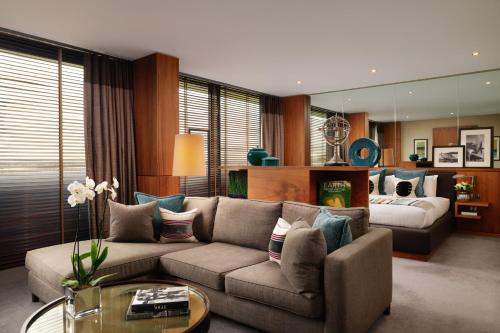 room detail thumbnail 0