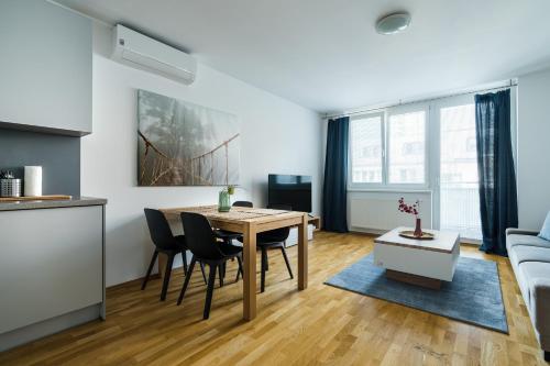 Key-Box Check-in Apartments by Ambiente - image 12