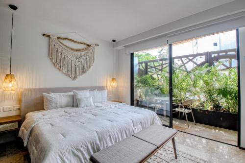 Menesse Tulum #003