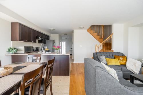 Kitchen, New 3BR Townhouse, Minutes to Niagara Falls and Brock University by GLOBALSTAY in Thorold (ON)