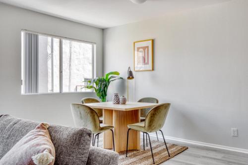 Fairfax 2BR w Pool nr WF TJ Melrose shopping LAX-491, Los Angeles (fotografie 5)