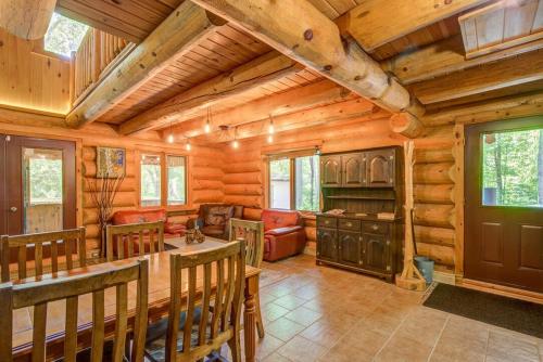 . Tiger Lodge Loghouse