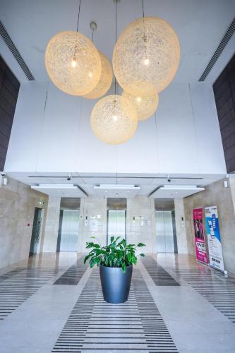 Alashrafia Saray Stunning 1BR apartment in Sport City - image 14