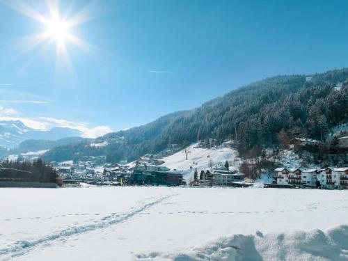 Holiday Home Hochzillertalblick by Interhome