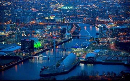 Designer Penthouse with Riverviews - G1 Glasgow City Centre, 3 Bedrooms, 2 Bathrooms, 1 Living room / Kitchen. Full Floor, Wrap Around Terrace, Panoramic Views, Off Central Station / Buchanan Street, Glasgow (fotografie 7)