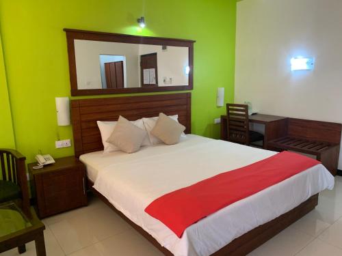 Subhas Tourist Hotel