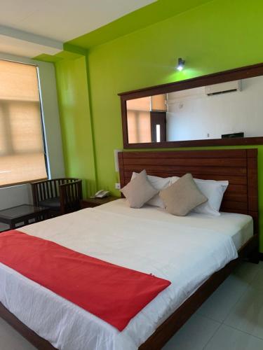 Subhas Tourist Hotel