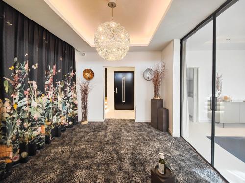 大堂, Maison Toussaint in 塞夫勒河畔聖洛朗