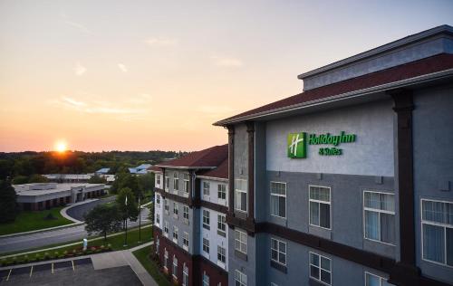 Holiday Inn Hotel & Suites Madison West