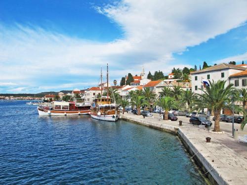 Holiday Home Snježana by Interhome (Holiday Home Snjezana by Interhome) in Dvornica