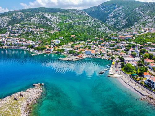 Apartment Val 2-2 by Interhome in 斯瓦提祖拉克