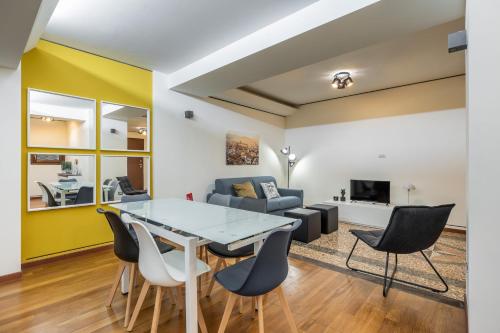 Shared lounge/TV area, Casa Ambrosini - Afrodite Apartment with Jacuzzi by Wonderful Italy in Santo Stefano