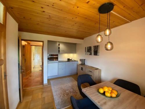 Apartment Les Hivernants - EG links in Gstaad